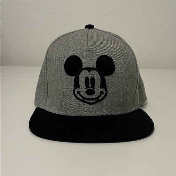 Disney Other - Mickey Mouse Gray Men’s Baseball Cap